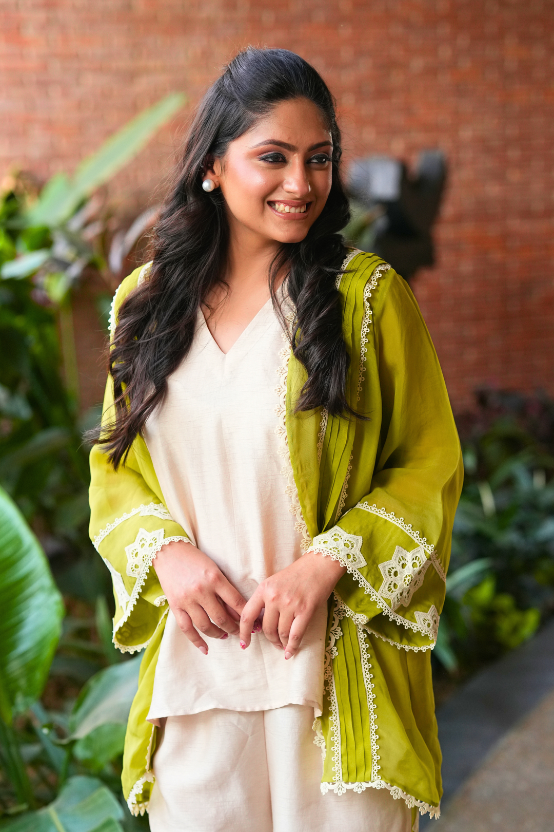 Titli Cape Set