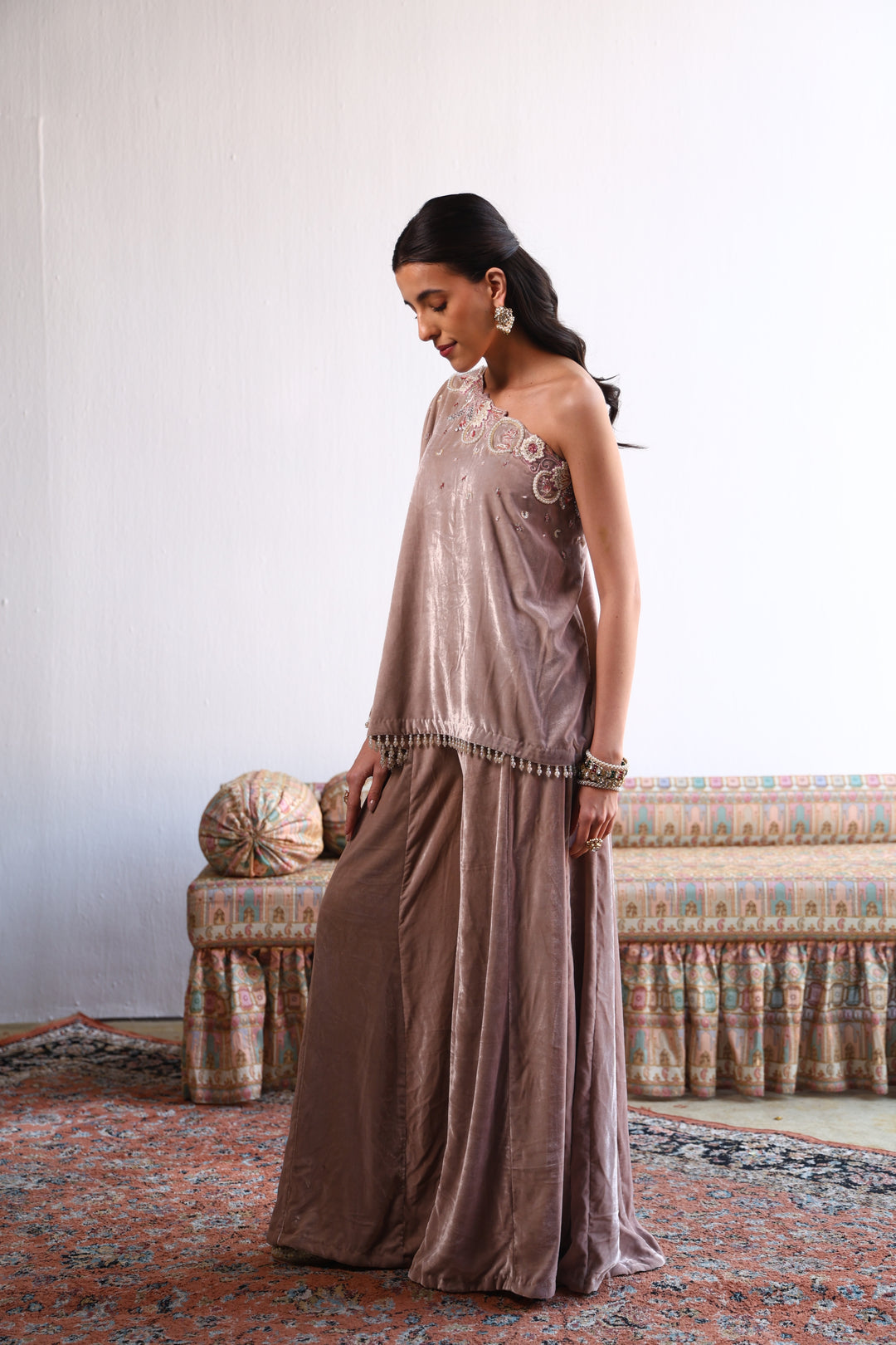 AMRAPALI VELVET ONE SHOULDER