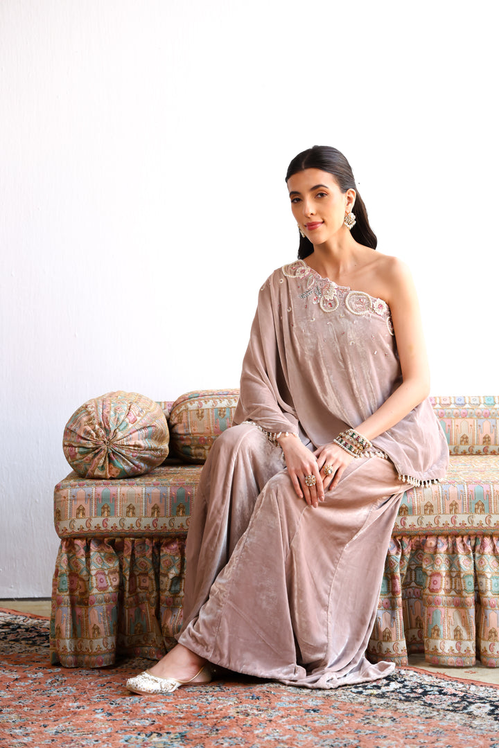 AMRAPALI VELVET ONE SHOULDER