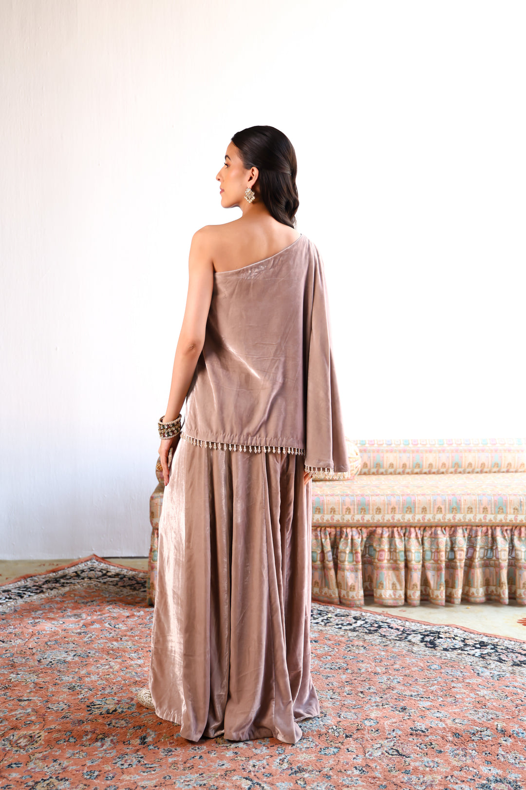 AMRAPALI VELVET ONE SHOULDER