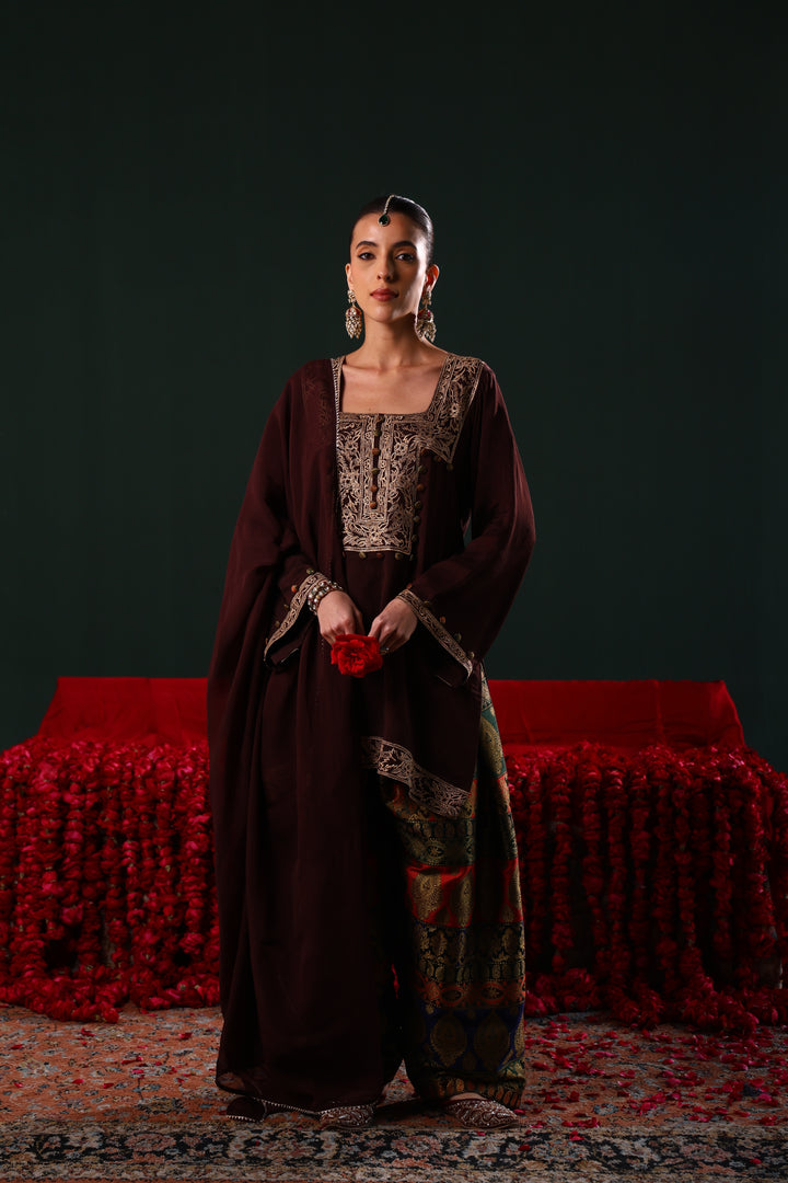 ZOHRA BROWN KURTA BANARSI