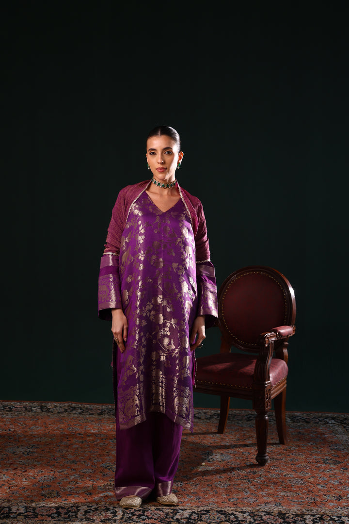 DARIA BANARSI KURTA PANT SET