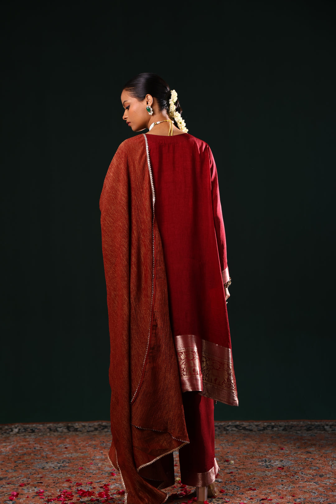 SHANTI PRIYA KURTA BANARSI RED