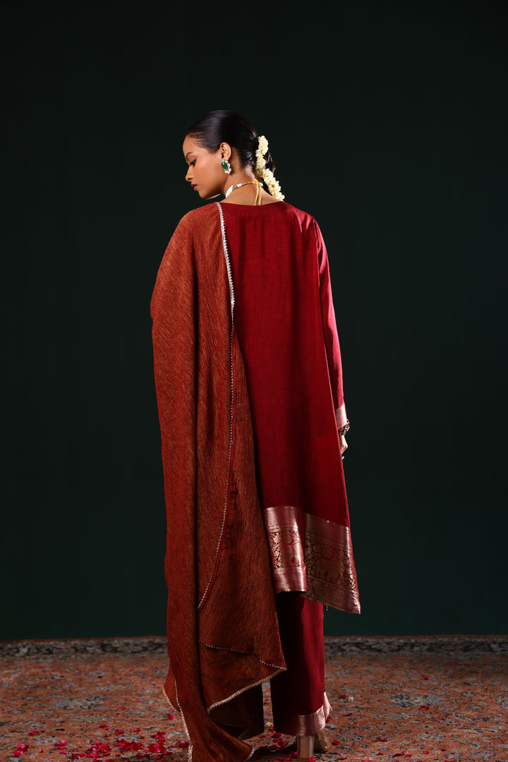 SHANTI PRIYA KURTA BANARSI RED