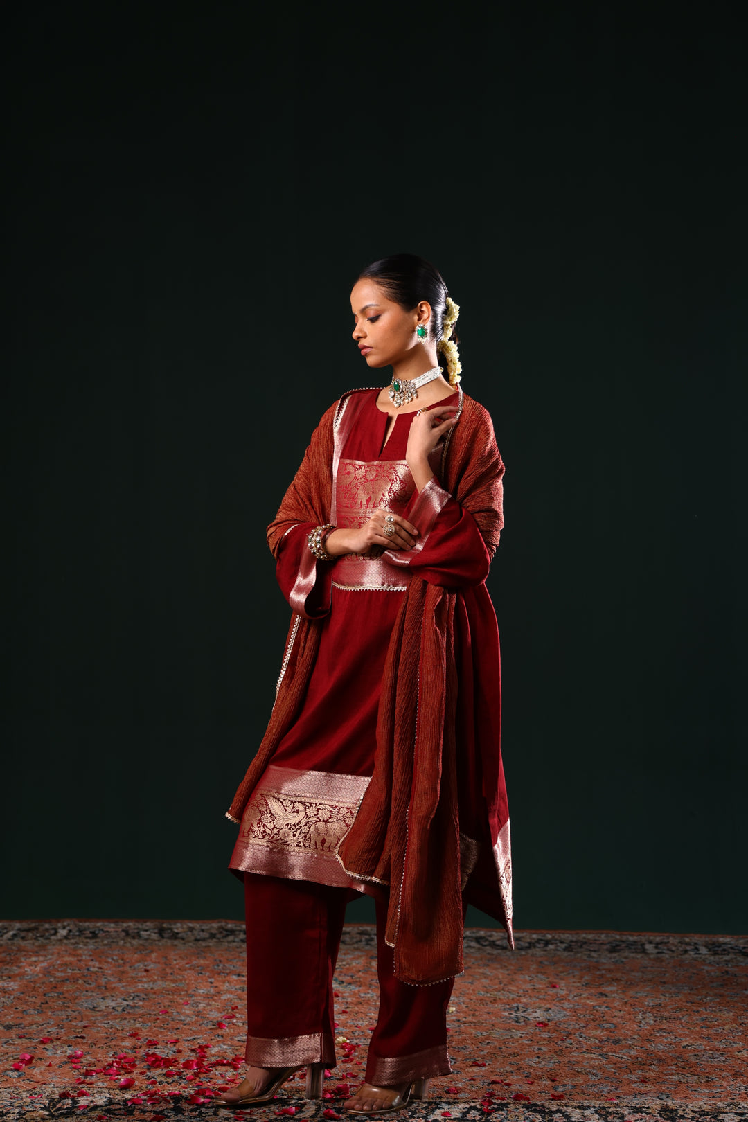 SHANTI PRIYA KURTA BANARSI RED