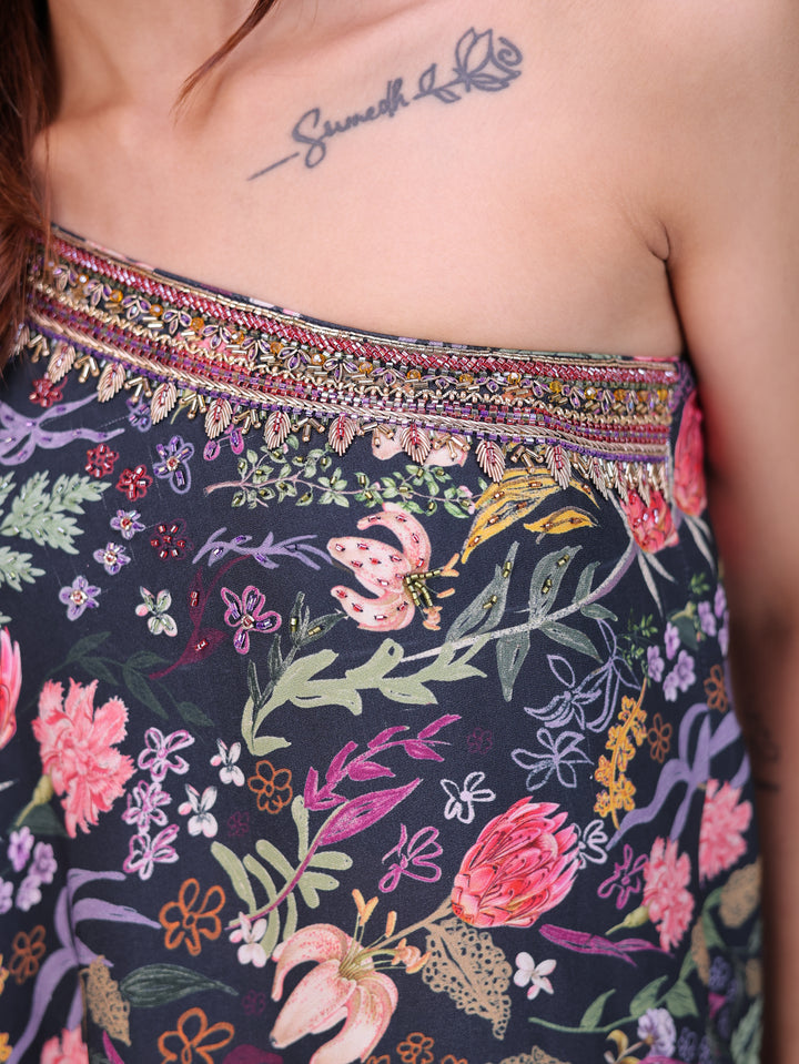 Rehaana One shoulder set