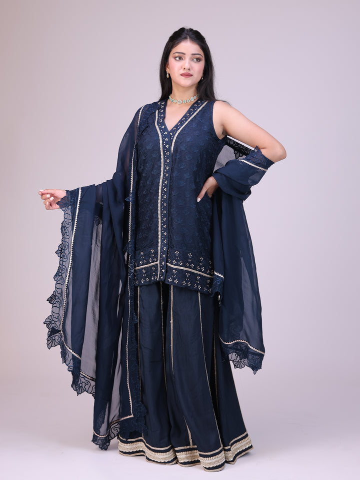 Aina Sleeveless panelled set