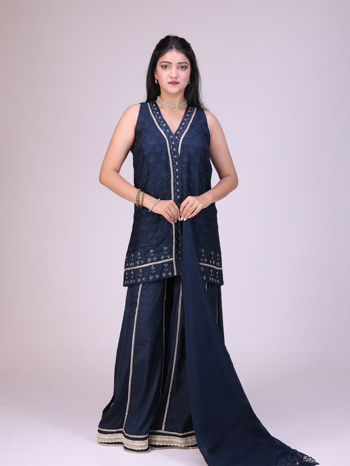 Aina Sleeveless panelled set