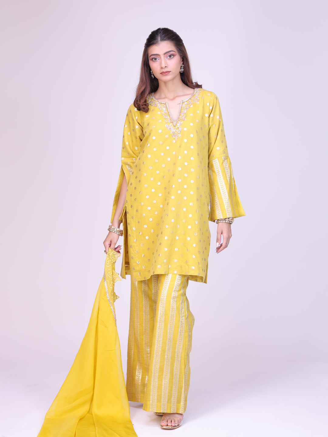 Zehra Kurta sharara set