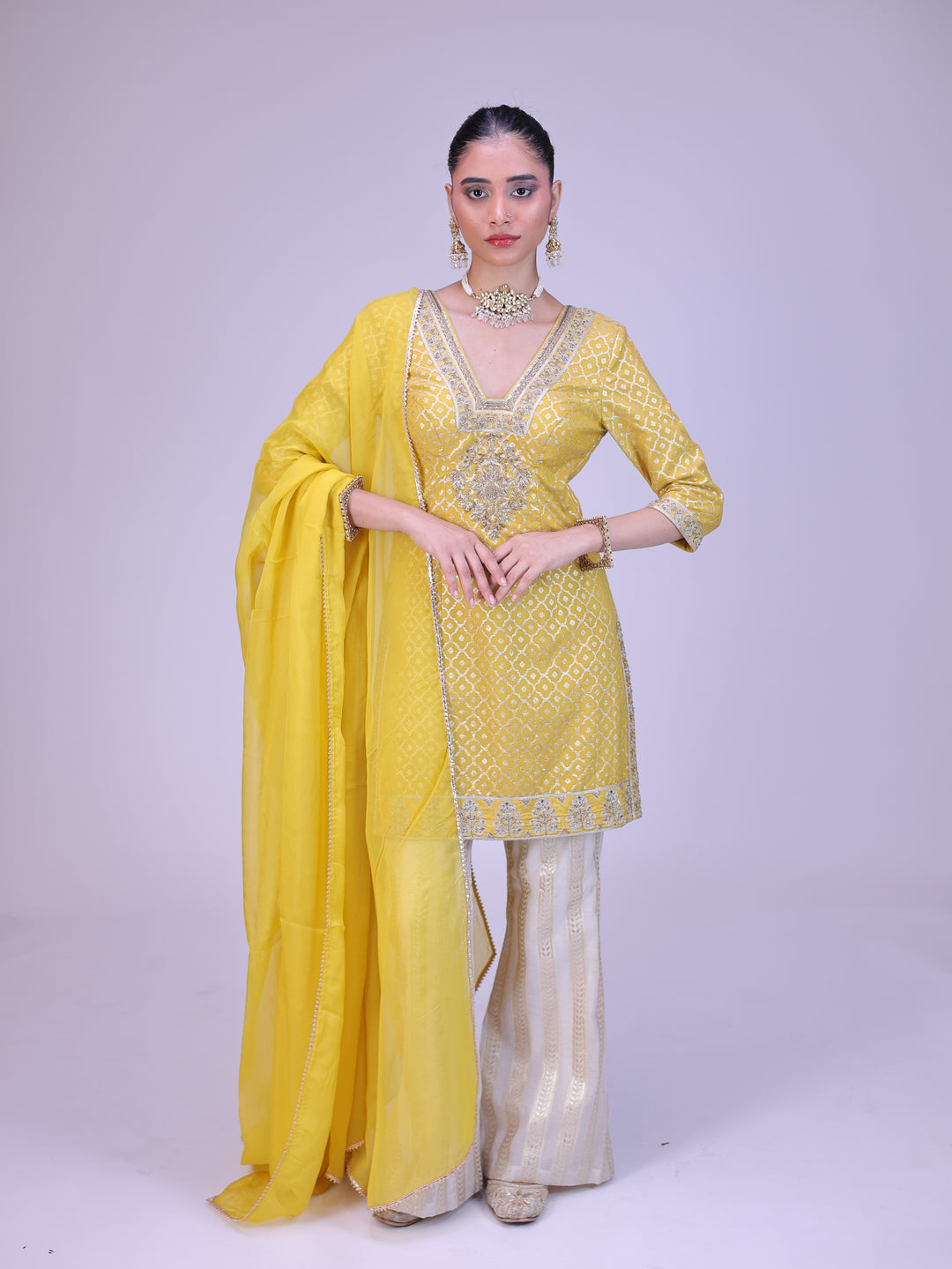 Fiza Short kurta bell bottom