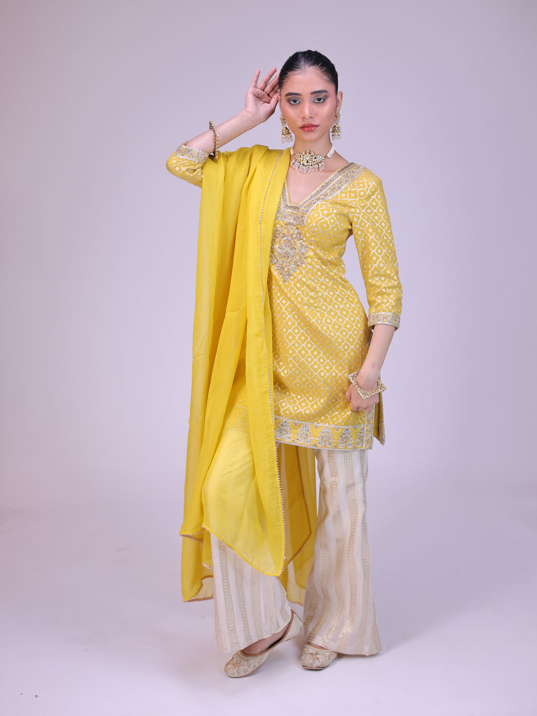 Fiza Short kurta bell bottom