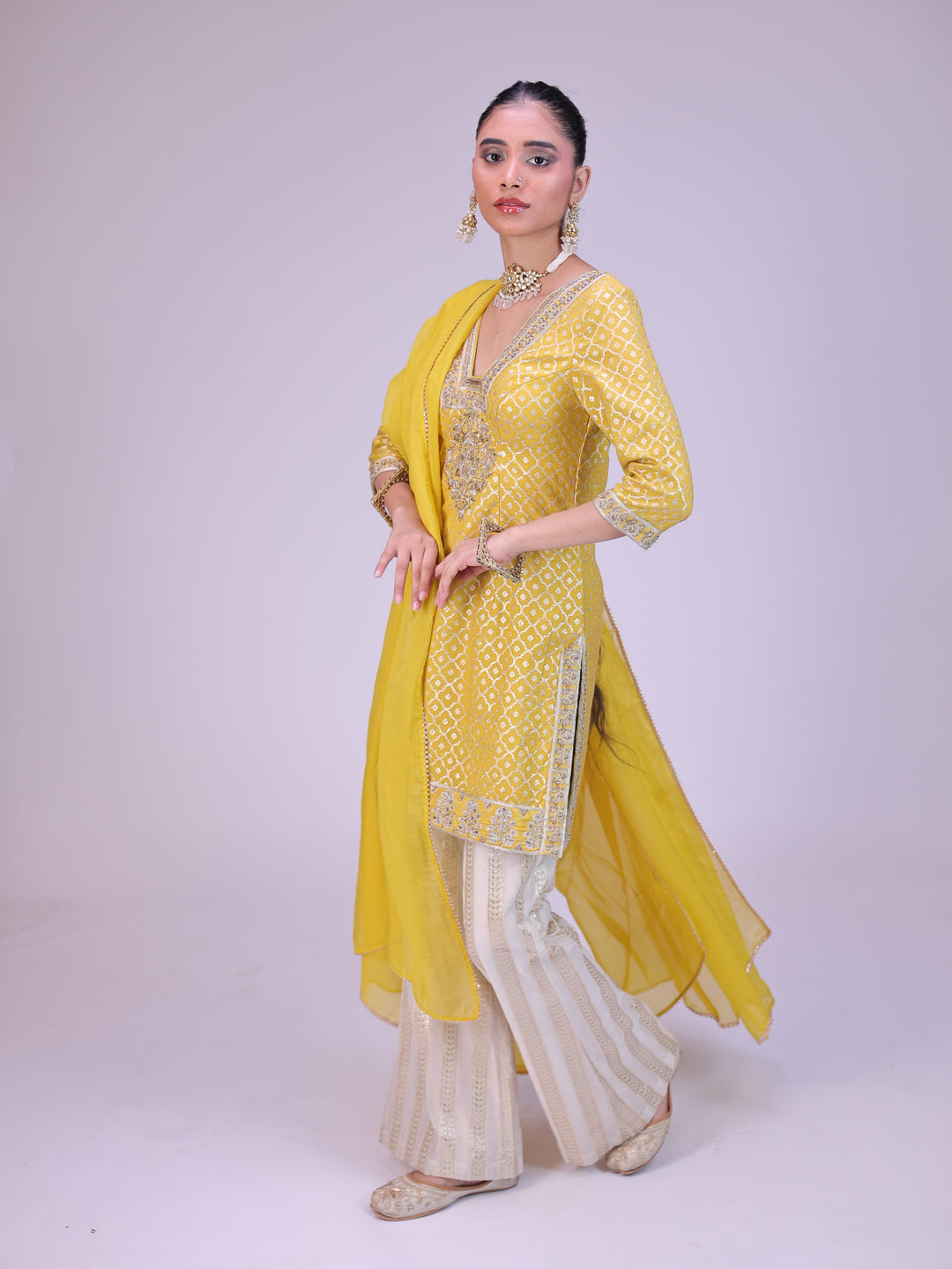 Fiza Short kurta bell bottom