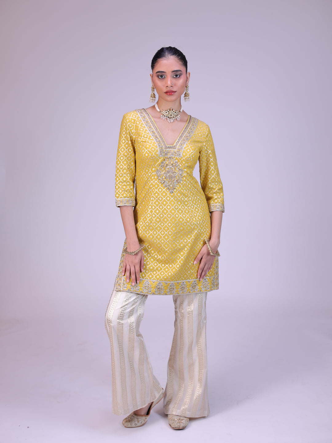 Fiza Short kurta bell bottom