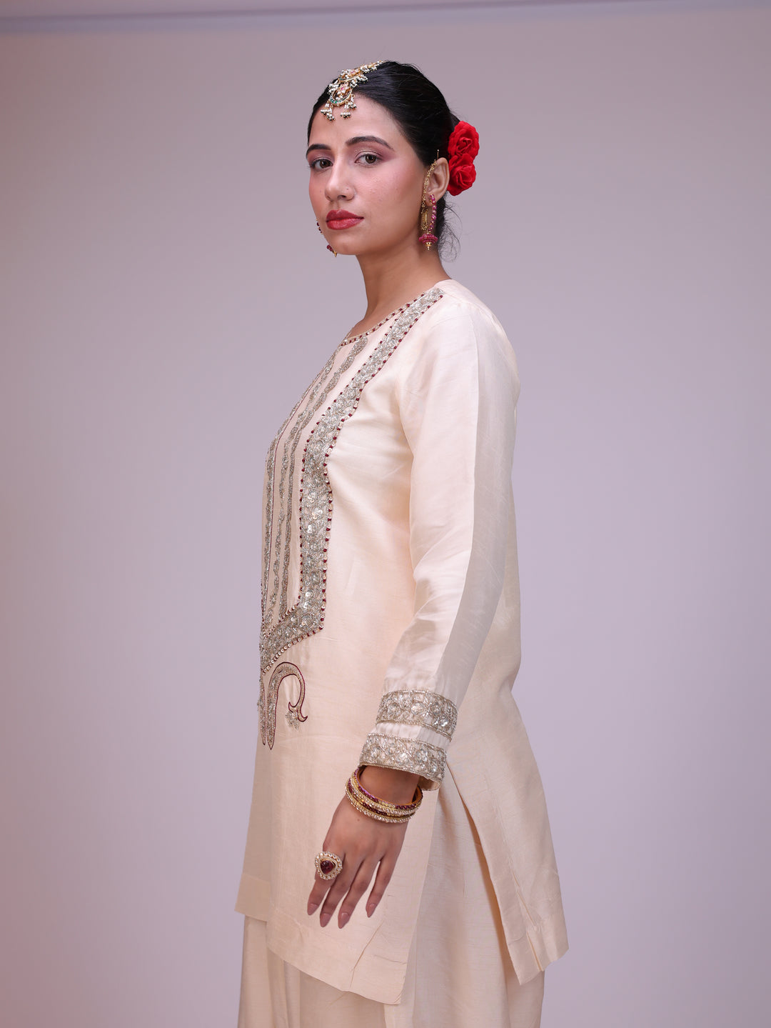 Falak Farshi Kurta