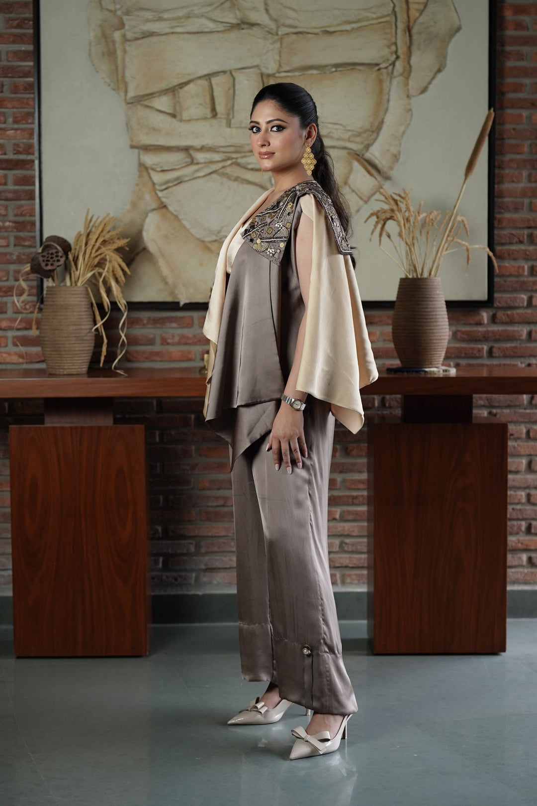 The Whispering Angel Cape Set